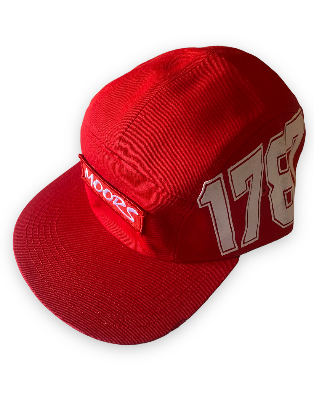 Red 5 panel Moors hat